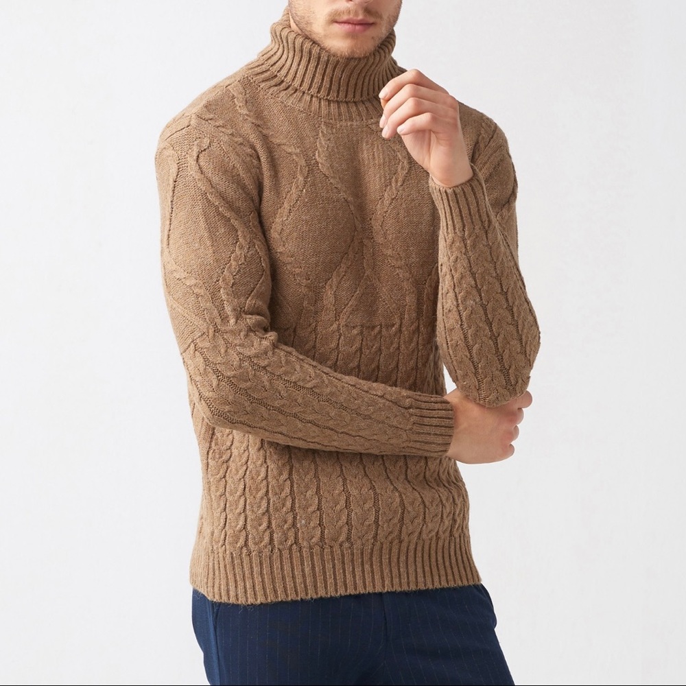 Moda Crise Cable Knit Turtleneck Sweater Size XL.